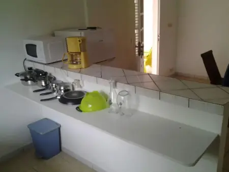Appartement Sainte-Marie 70 m² avec terrasse meublée, Martinique : photo 8