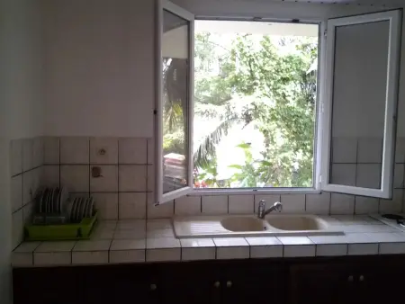 Appartement Sainte-Marie 70 m² avec terrasse meublée, Martinique : photo 9