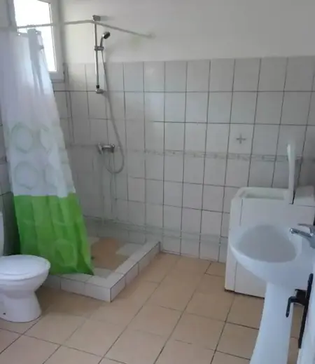Appartement 70 m² climatisé avec terrasse et parking à Sainte-Marie : photo 13