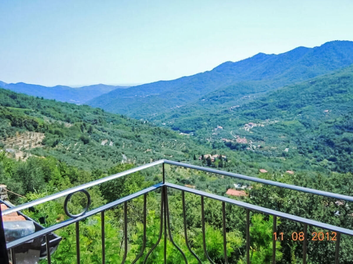 Maison rustique Testico avec jardin, terrasse et vue montagne - Photo 2