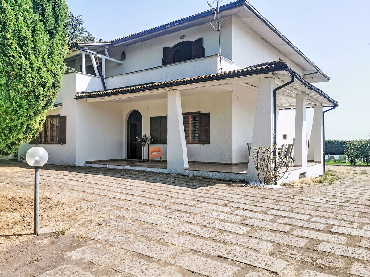 Villa La perla di Aprilia à Nettuno, piscine privée - Photo 24