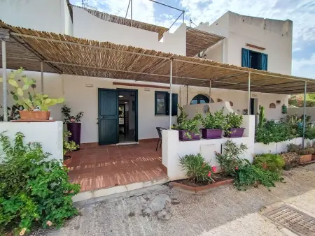 Maison Cala Isulidda à Macari, 100 m de la mer : photo 5