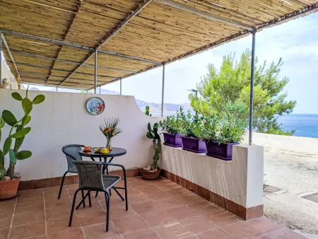 Maison Cala Isulidda à Macari, 100 m de la mer : photo 12