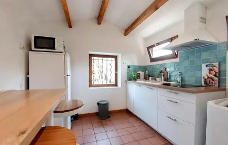 Maisonnette pierre et poutres à La Rochelle : photo 4