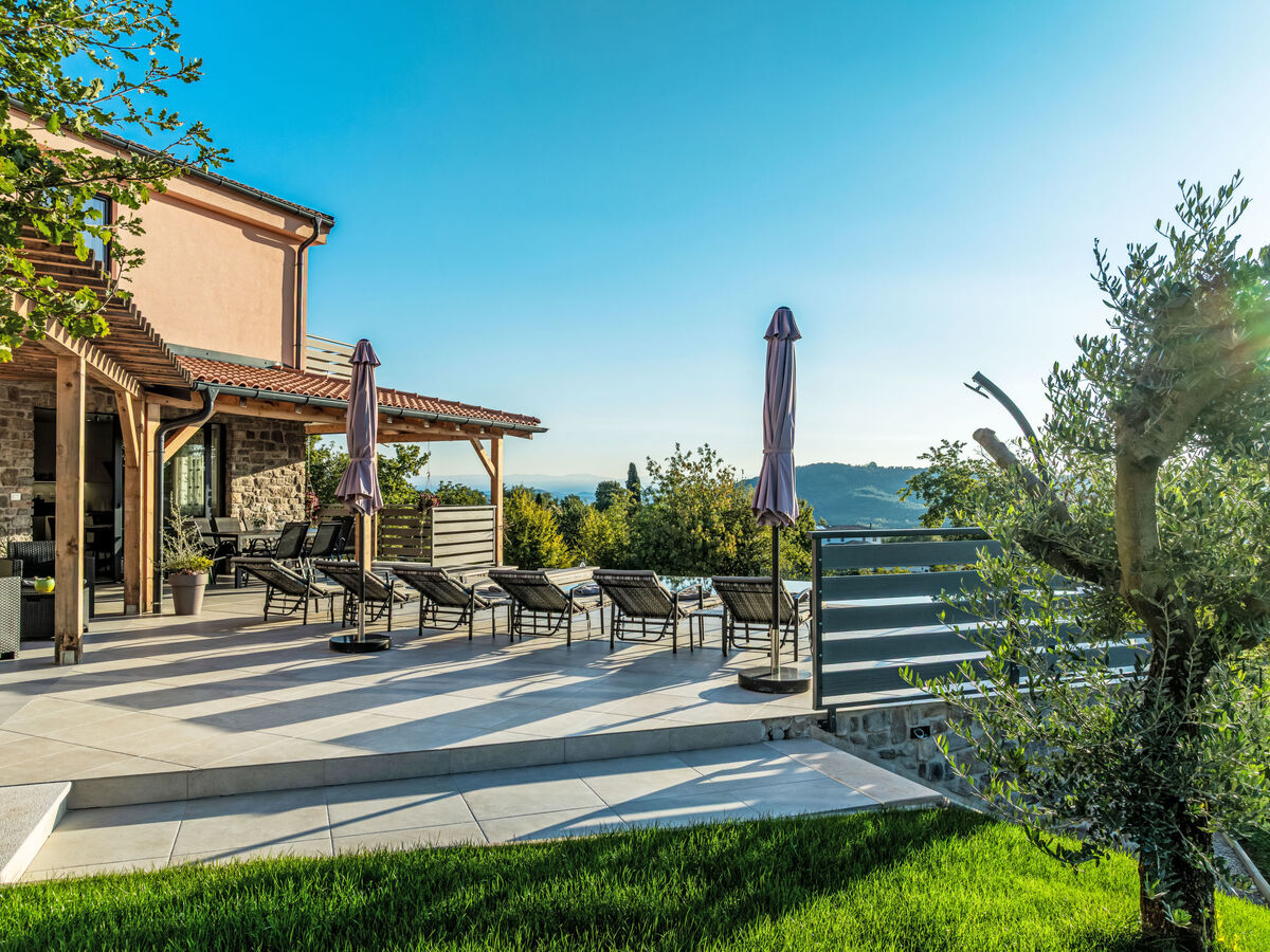 Villa Dominika à Motovun : 8 pers, piscine, vue montagnes - Photo 31