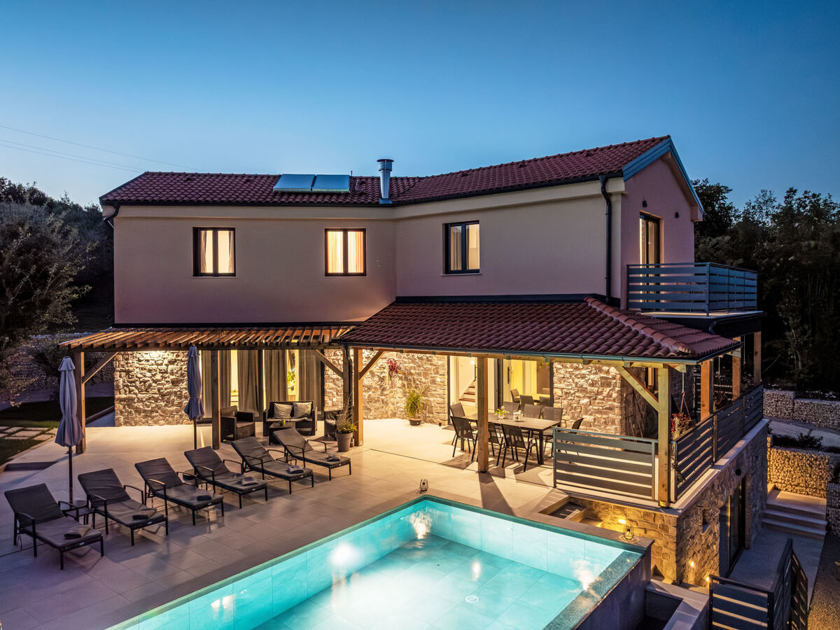 Villa Dominika à Motovun : 8 pers, piscine, vue montagnes - Photo 34
