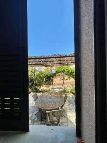 Appartement 80 m² vue mer, terrasse et jardin à Calvi : photo 12