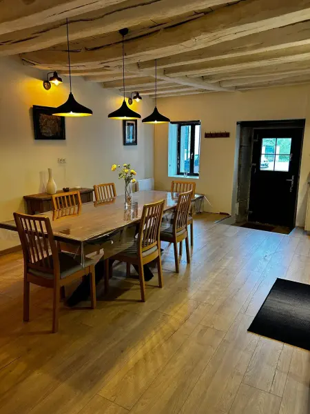 Maison avec jardin clos et cheminée à Serre-les-Moulières : photo 10