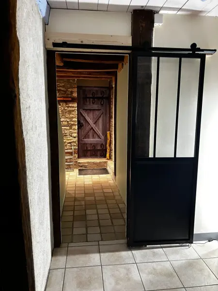 Maison avec jardin clos et cheminée à Serre-les-Moulières : photo 14