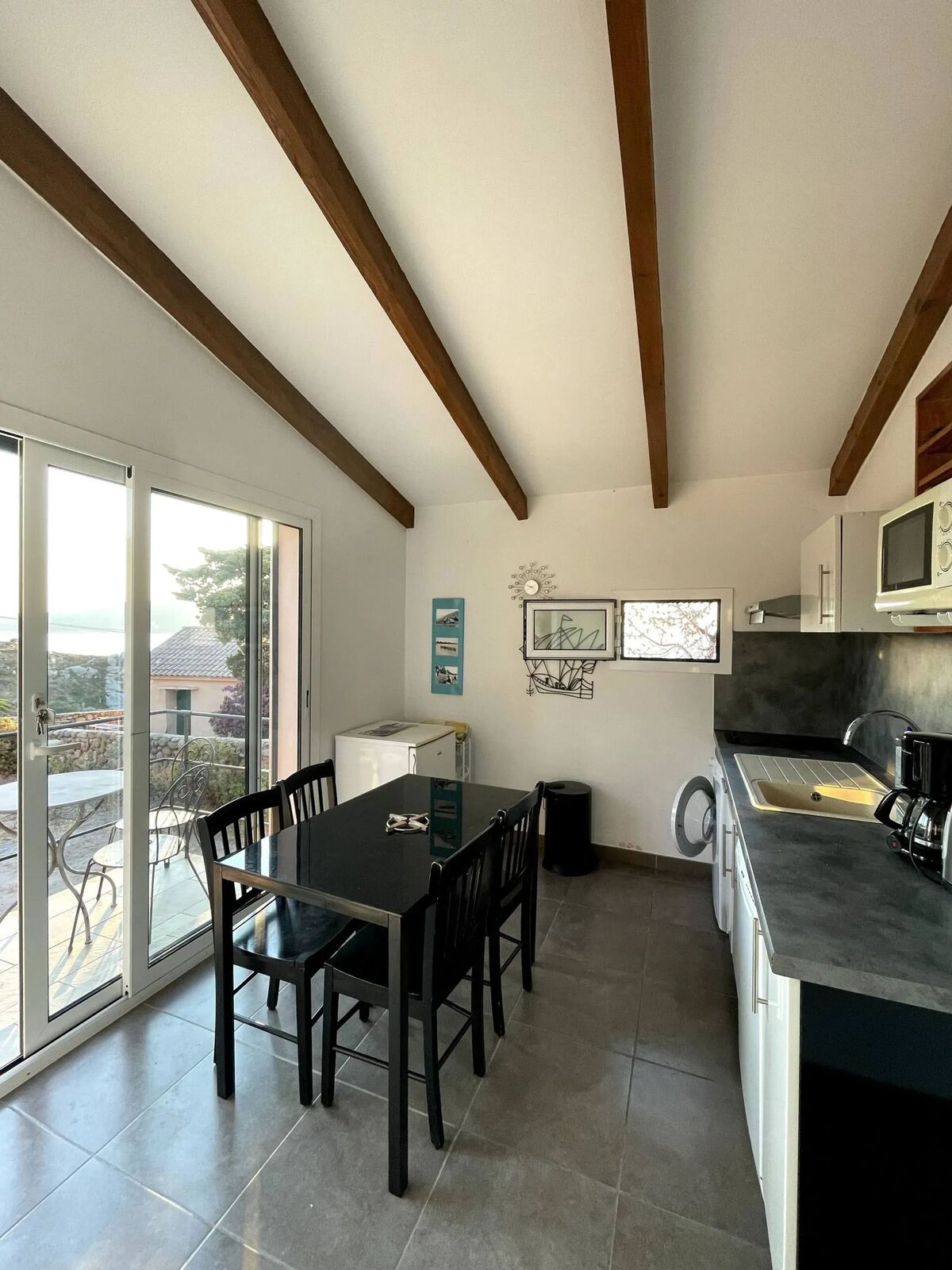 Studio 30 m² Calvi : terrasse, jardin et accès plage - Photo 3