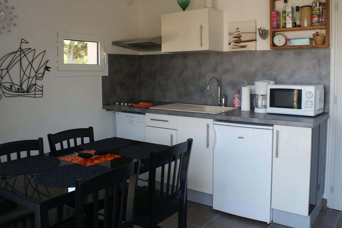 Studio 30 m² Calvi : terrasse, jardin et accès plage - Photo 6