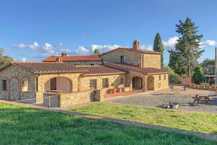 Campi di Cascio, ancienne ferme avec piscine en Toscane - Photo 1