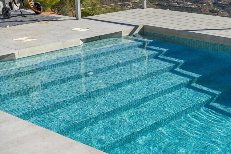 Villa andalouse Cómpeta, piscine eau salée et vue mer - Photo 25