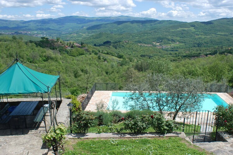 Casa Fantone, villa 5 chambres avec piscine à Poppi - Photo 20