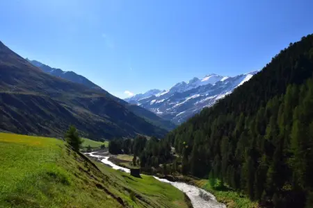 Gronda, appartement alpin avec 2 balcons à Graun : photo 4