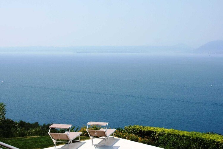 Appartement 2 pièces avec piscine et vue lac de Garde - Photo 7