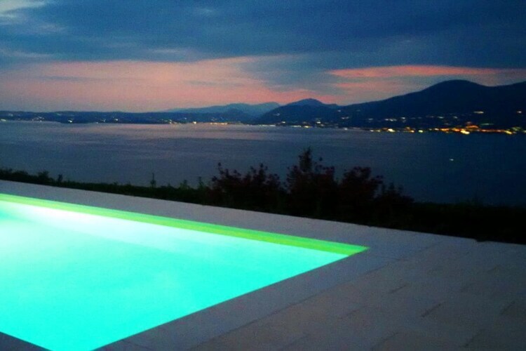 Appartement 2 pièces avec piscine et vue lac de Garde - Photo 8