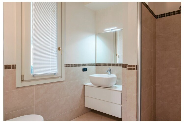 Maison moderne 40 m² avec 2 balcons à Salò - Photo 11