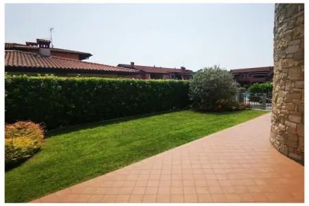 561511, Villa Garda Relax - piscine - Photo 4