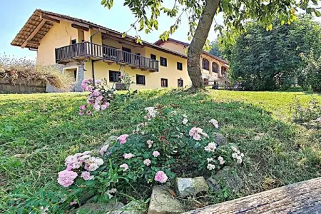 Location maison à Somano, Maison de vacances à Somano avec piscine