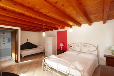 Maison 5 chambres à 100m de la plage, Quartu Sant'Elena : photo 24
