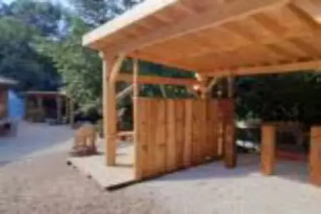 Chalet perché Castor pour 4 à Saint Julien Labrousse : photo 10