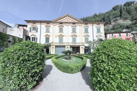 Maison sur le lac à Toscolano-Maderno, plage privée