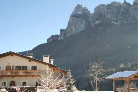 Maison écologique aux Dolomites, vue Schlern : photo 4