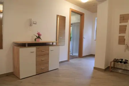 Maison neuve 6 pers. à Kurtinig, aire de jeux et barbecue : photo 5