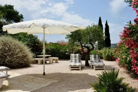 Maison 6 personnes Cavalaire-sur-Mer, vue mer et piscine : photo 4