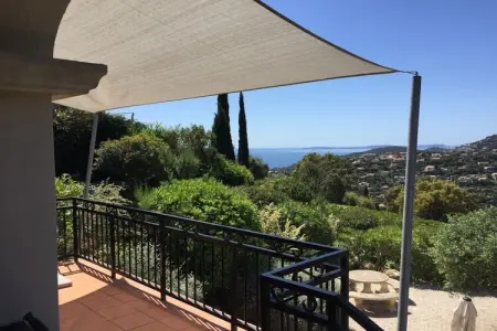Maison 6 personnes Cavalaire-sur-Mer, vue mer et piscine : photo 7