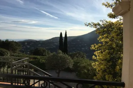 Maison 6 personnes Cavalaire-sur-Mer, vue mer et piscine : photo 9