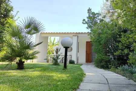 Maison Elea à 600m de la plage de Geremeas