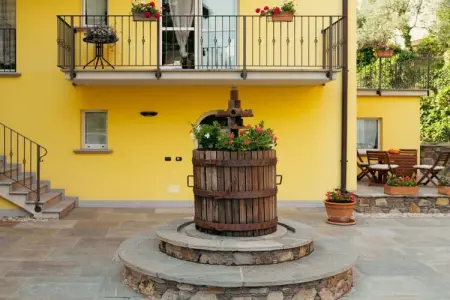 Acero Rosso, appartement 2 étages avec balcon à Dervio : photo 3