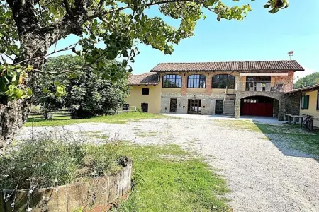 Location maison à Somano, Maison de vacances à Somano avec piscine