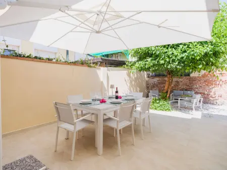 Location maison à Viareggio, Contemporary House