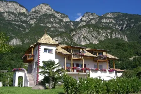 Maison vignoble Kurtatsch, 1 chambre, pain frais : photo 1