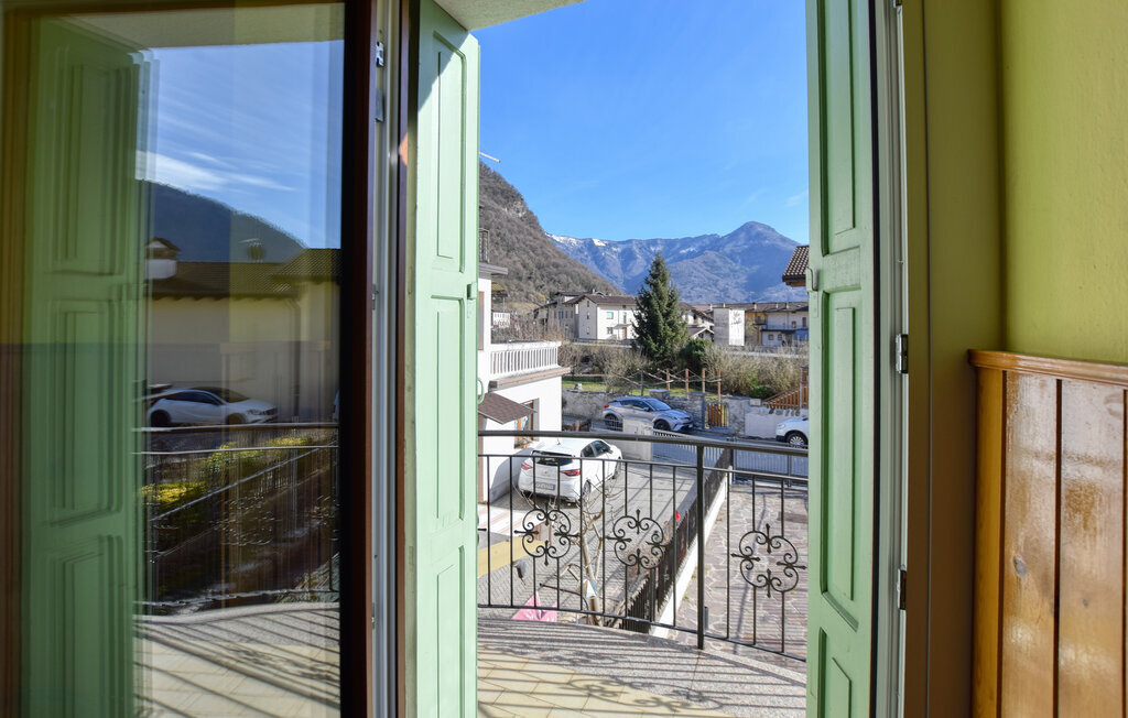 Maison traditionnelle en Vénétie, au pied des Dolomites - Photo 2