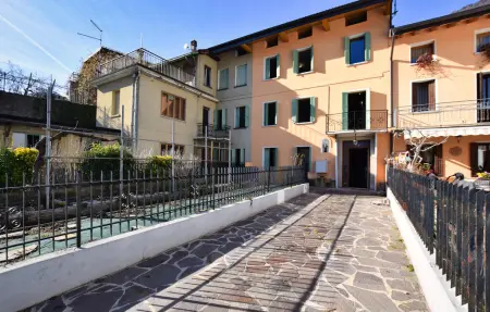 Maison traditionnelle en Vénétie, au pied des Dolomites