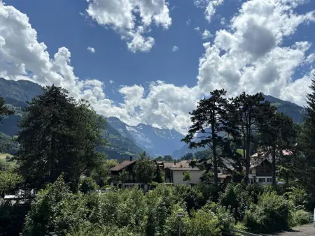 Location appartement à Frutigen, Mountain View Appartement/Fewo, Dusche, WC, 3 Schlafräume 4.5 Zimmer-Wohnung