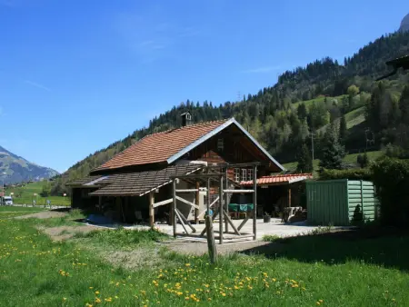 Location appartement à Kandergrund, Chalet Bifigen Appartement/Fewo, Dusche, WC 2.5-Zimmerwohnung