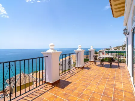 Villa Prime Seaview – 3 chambres, terrasse vue mer à Nerja : photo 14