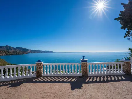Studio 45 m² avec vue mer et piscine à Nerja : photo 25