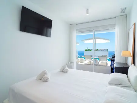 Bayview Hills Premium Pool Suite, 3 ch. Torrox : photo 33