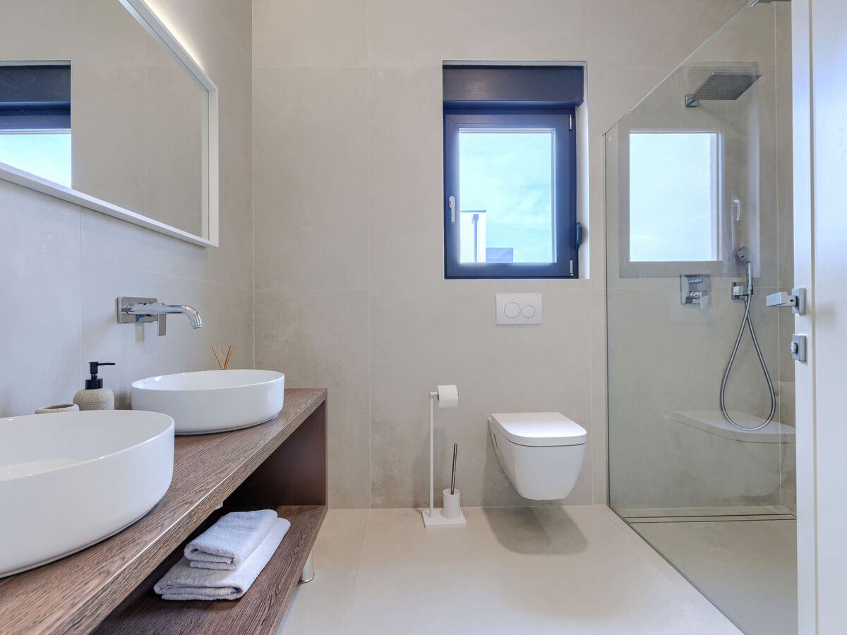 Villa Riata à Poreč : 8 pers., piscine chauffée - Photo 6