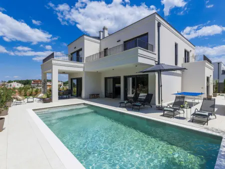 Villa Riata à Poreč : 8 pers., piscine chauffée