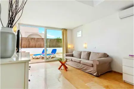 Maison blanche style Ibiza avec piscine à Can Picafort : photo 11