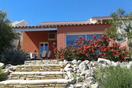 Maison vue mer à Saint Pierre la Mer, 2 chambres