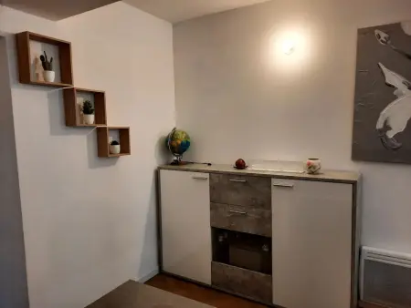 Maison de campagne avec terrasse privée à Ervy-le-Châtel : photo 8