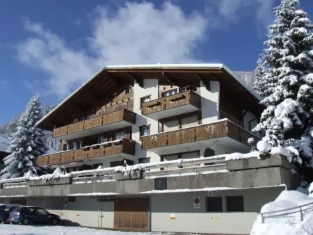 Location appartement à Adelboden, Helios Studio Appartement/Fewo, Bad, WC, 1 Schlafraum 1-Zimmerwohnung